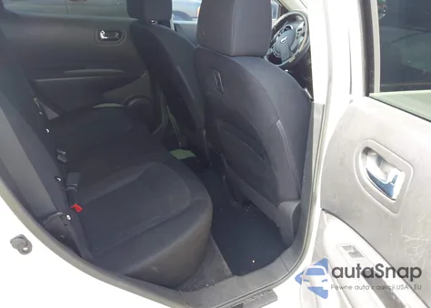 2014 Nissan Rogue Select S z USA, uszkodzony, nr VIN JN8AS5MT8EW619910